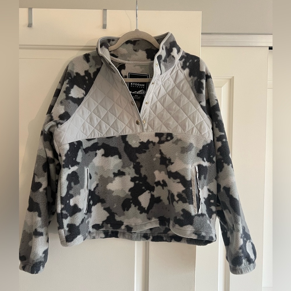 NWT-Kyodan Outdoor fleece jacket L gray camouflage print pullover warm casual